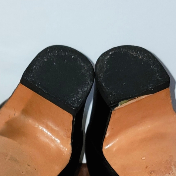 Salvatore Ferragamo | Leather Heel Pumps - Picture 12 of 13